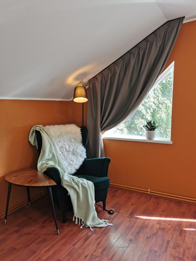 Appartement Silent Loft For Getaway à Liepāja Extérieur photo