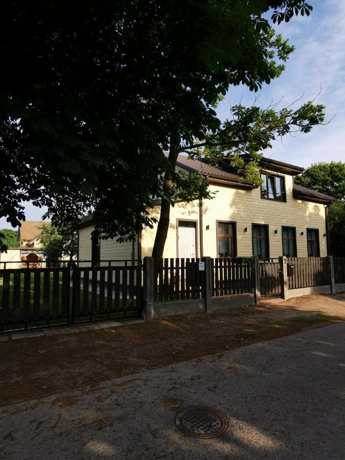 Appartement Silent Loft For Getaway à Liepāja Extérieur photo